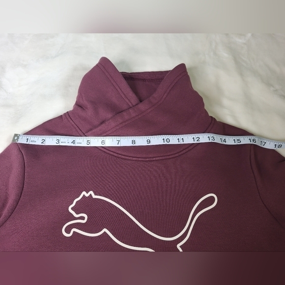 PUMA Ladies Sweatshirt. Burgundy Size Medium - Picture 9 of 11